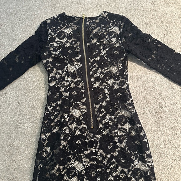 Theory! Elegant Beautiful Black lace theory dress dry cleaned!!! - Picture 7 of 9